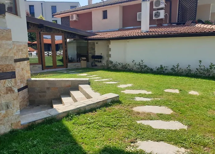 ракшиева къща Holiday home *